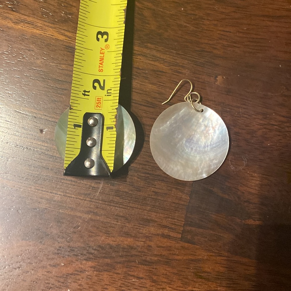 Shell drop earrings - Picture 8 of 8